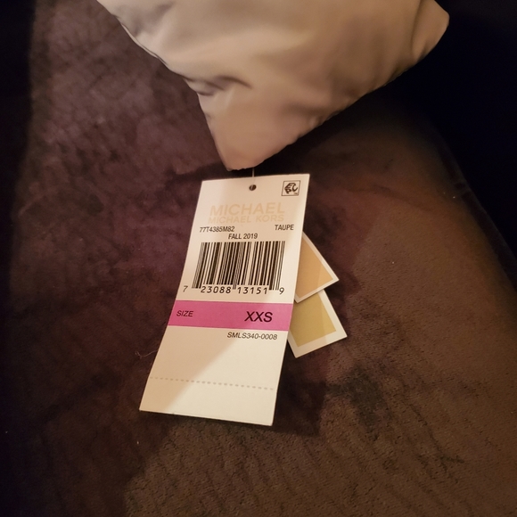 Michael Kors Faux Fur-Trim Quilted Belted Puffer - Picture 5 of 8